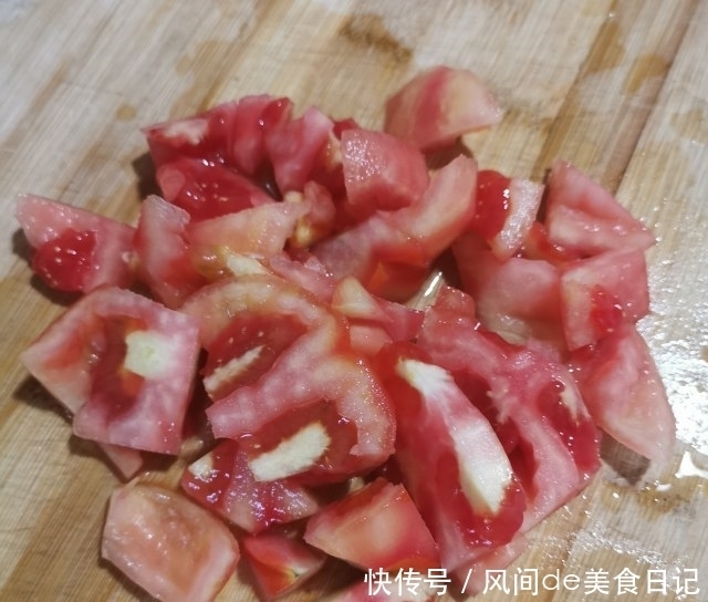 汤汁|西红柿烧牛腩,软烂入味,汤汁浓郁,太香了