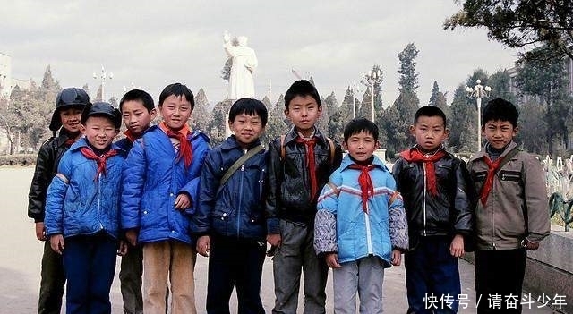 代中国罕见历史老照|80年代中国罕见老照片: 没想到30多年前的人们是这样子