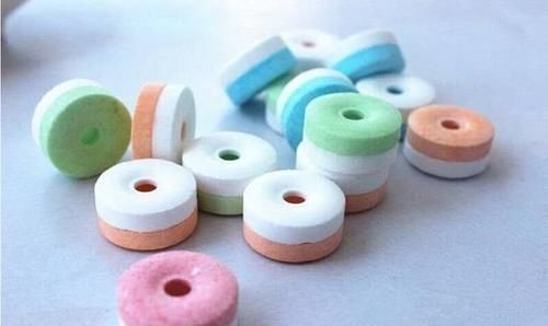 辣条|只卖“1角钱”的5种零食,赌100袋辣条,全吃过的孩子都上学了吧