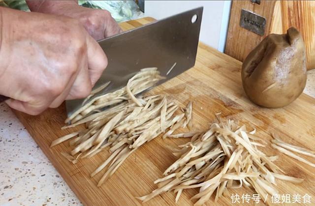  舍得|夏天要多吃这个菜，是菜又是药，家人常吃脾胃好，贵也要舍得