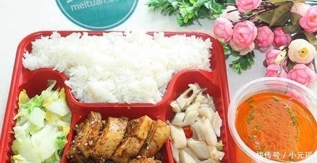 备注|顾客点15元快餐备注送饮料, 打开看到的饮料傻了, 网友: 求链接