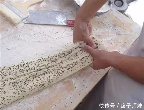  详细|脆皮大油条配方、做法大公开！（附详细图解）