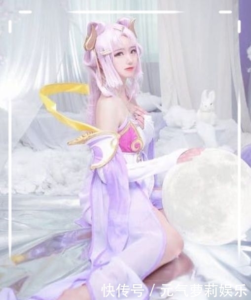 淋漓尽致|00后美女COS嫦娥,身材优势体现得淋漓尽致,网友:要和“后裔”抢媳妇