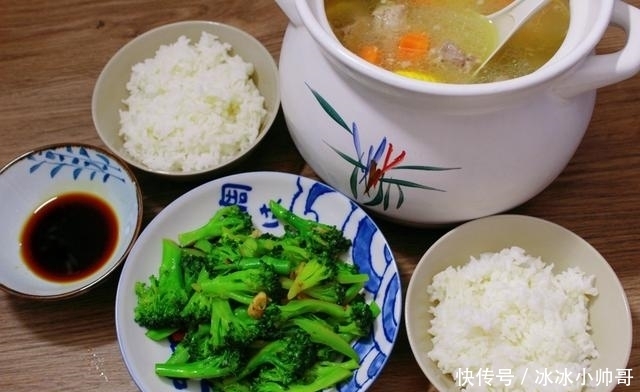 夫妻俩|三线城市,夫妻俩的6天午餐,顿顿两道菜,很满足,不剩菜不浪费