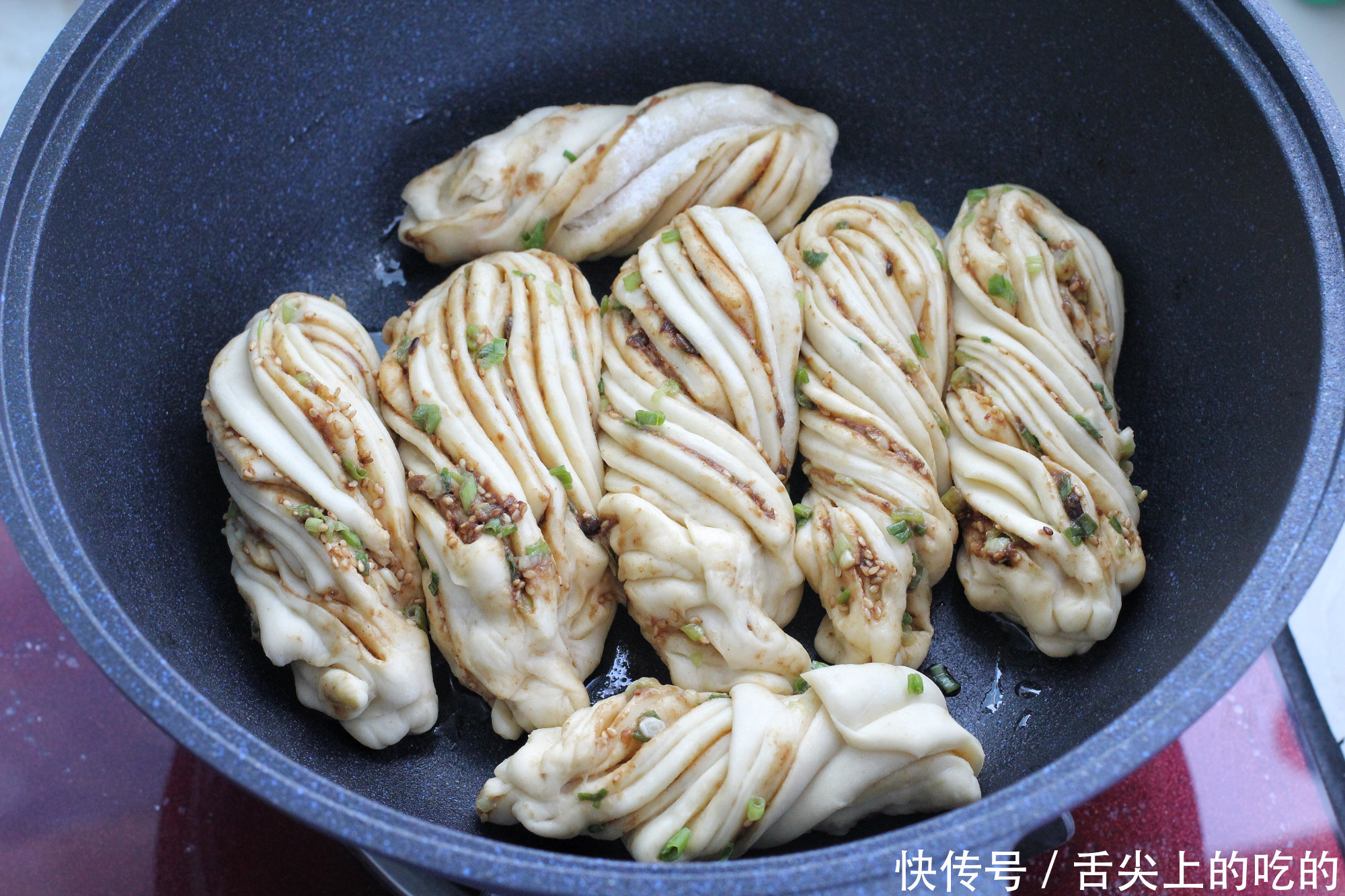 早餐|早餐就吃这面食,只需一次发酵,酱香浓郁又暄软,做一锅不够分