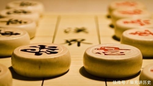  父亲就|为何象棋中“将”与“帅”不能碰面? 原因很简单, 和一个故事有关