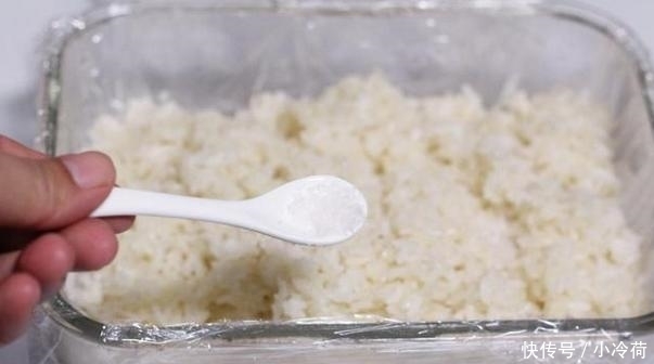 糯米饭|4步搞定糍饭糕,外脆里糯越吃越香,小时候的回忆