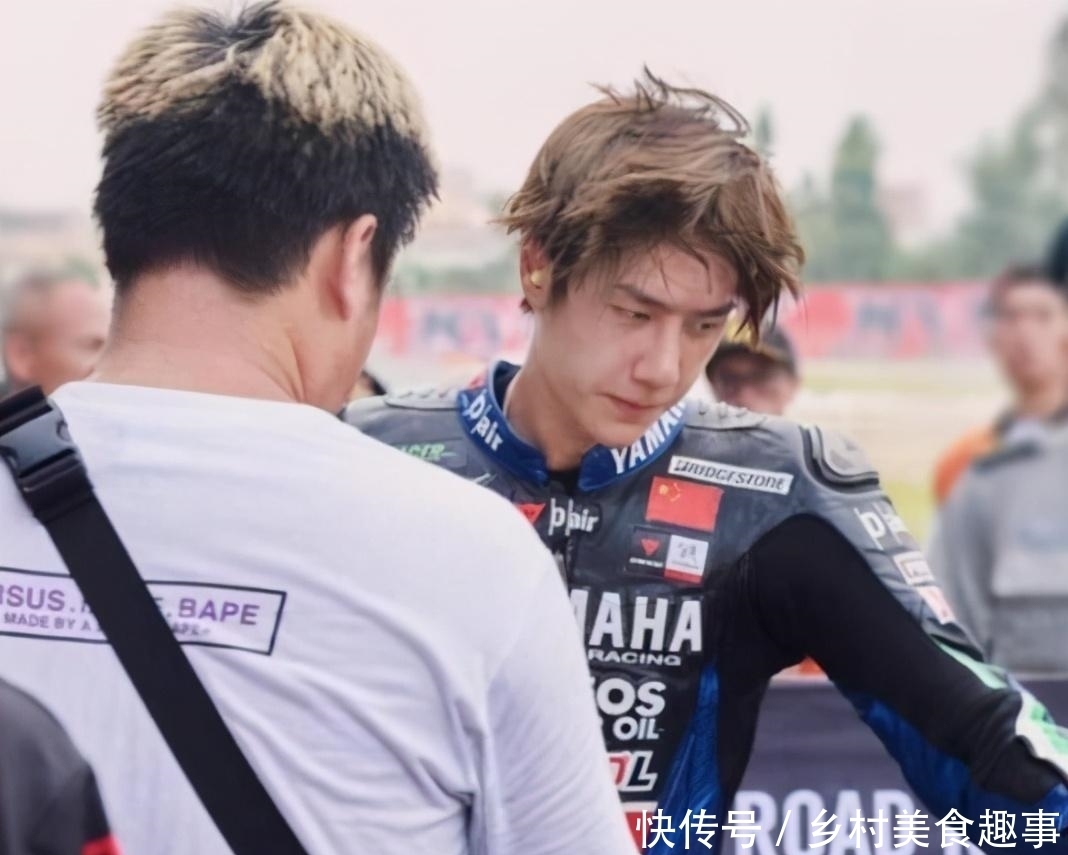 王一博|王一博:有病吗,过不去就撞我?胡通明:王一博你牛X你进得去吗