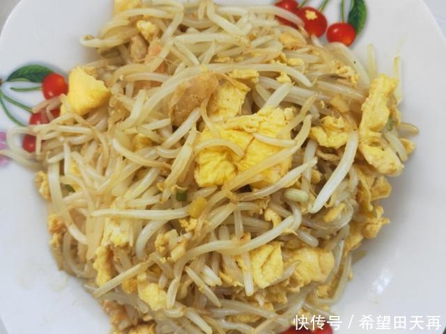 豆芽炒鸡蛋|藏在身边“刮油第一菜”就是它,每天炒一盘,刮油排毒,越吃越瘦