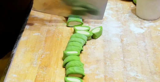 白菜汁|包白菜饺子,有人先焯水有人直接包?都不对!教你正确做法,真香