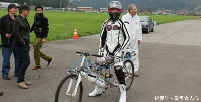  喷气式|农村小伙自制喷气式自行车，速度比高铁还快，送给你敢骑吗