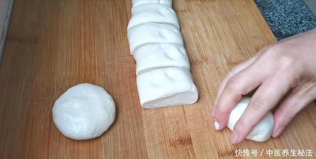 天天|想吃饼不用买,教你糯米饼做法,外酥里糯,孩子天天吃不够