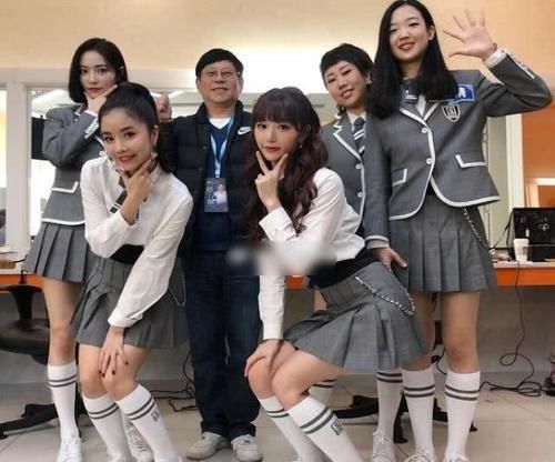 专属|许佳琪获《青2》专属福利,第四次上《快本》,却因蔡徐坤上热搜