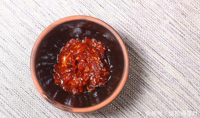 一碟|川香菜脆皮鱼香茄子，热辣美味，一碟就下3碗米饭都不够吃