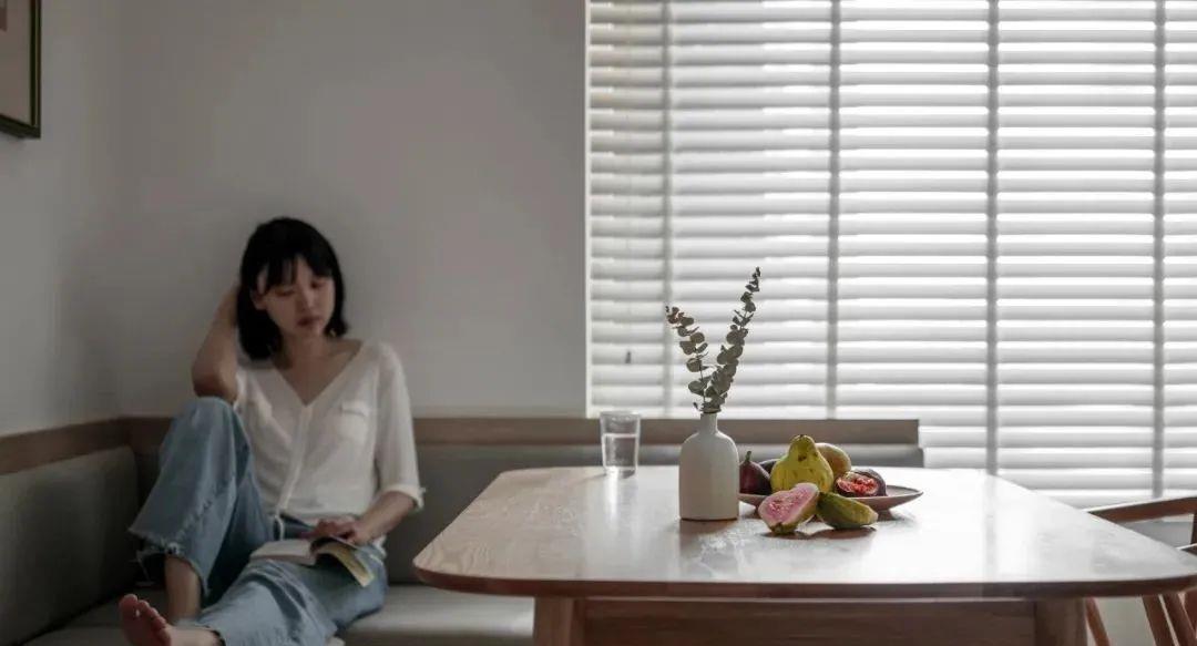 敞亮|109㎡原木北欧风格新房装修,客厅阳台打通好敞亮!