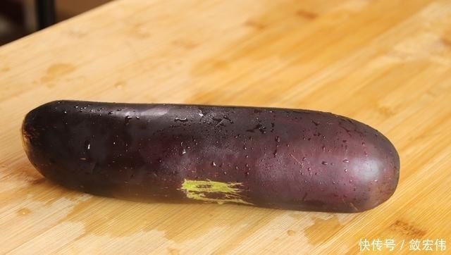 油腻|无论怎么炒茄子,都不要先放油,搞错了茄子难吃又油腻