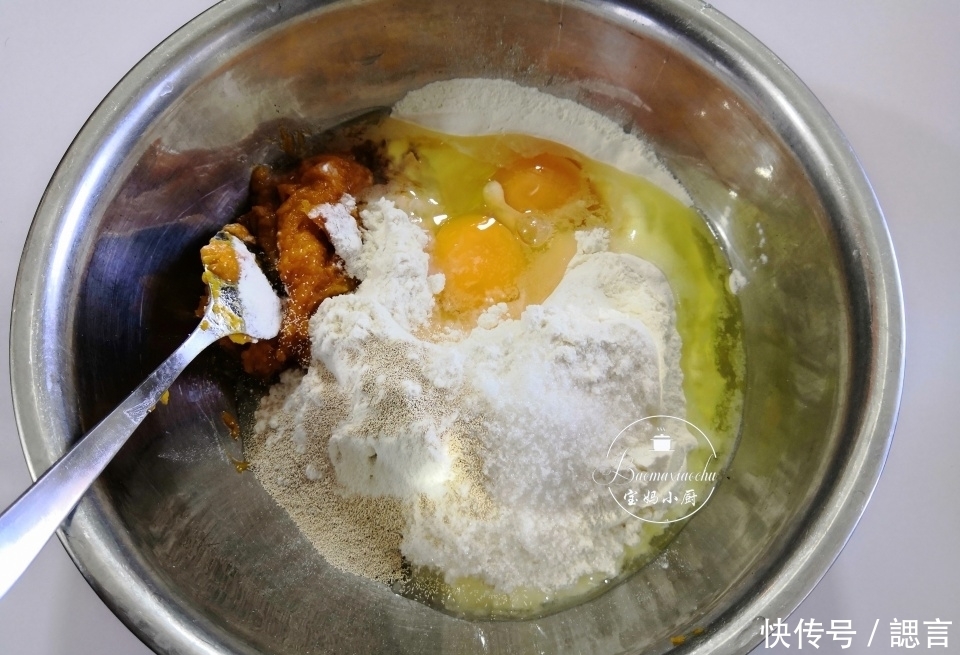 馒头|入秋后,此面食要常吃,对脾胃好,简单好做不揉面,比馒头香