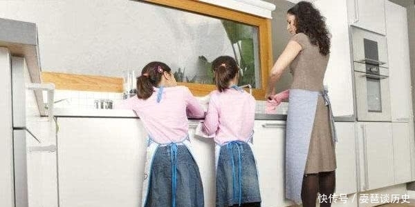 家长|孩子在家啥也不愿意干？家长做到这几点，他会成为家务好帮手！