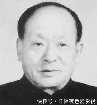 军委|他跟六位元帅并列第一届军委委员，但后来的级别只够授少将