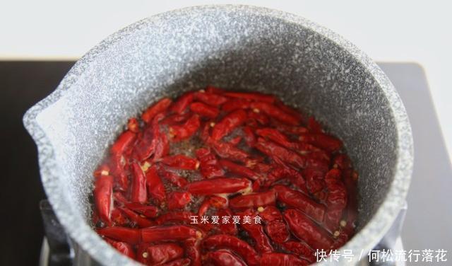 家常|家常麻辣烫做法,麻辣鲜香,浓香四溢,做法简单又美味