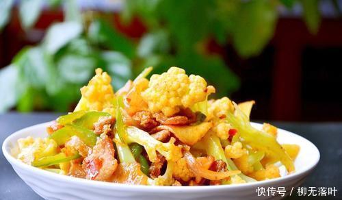 只用|炒花菜时,只用盐水洗等于吃虫卵,大厨教你1招,虫卵自动跑光