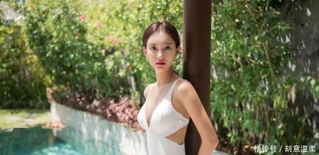 时尚|比基尼泳衣美女,打造时尚穿搭,绽放属于女性的魅力!