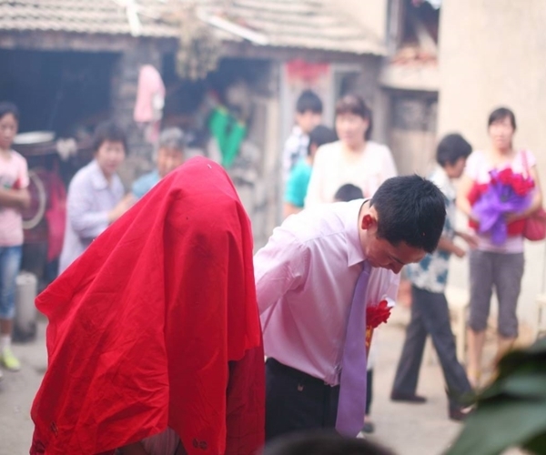 父母越来越为子女|婚姻法有新规，农村“光棍”有福了，丈母娘们恐怕要哭了！