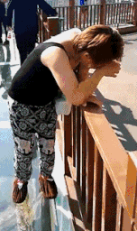 真牛|搞笑GIF:这技术是真牛,还是保持点距离好!