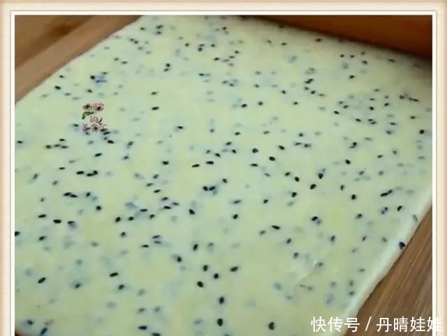 零食|最近孩子爱上吃一零食,几块钱做一大盘,不炸不蒸,营养又美味