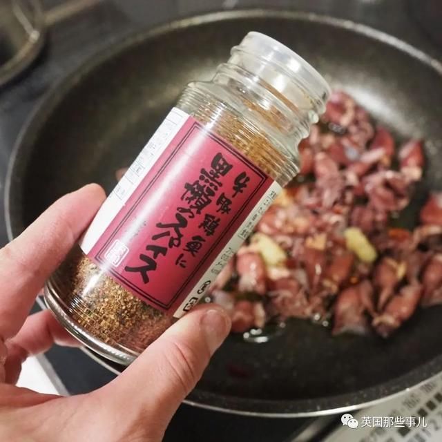 爸爸|霓虹爸爸热爱为家人制作美味菜肴,各种三明治光看着就超诱人