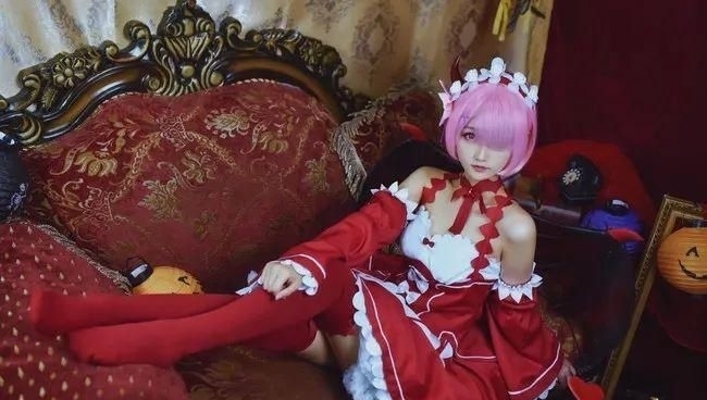 和蕾姆|cos：拉姆和蕾姆，谁是那只最可爱的小恶魔呢？