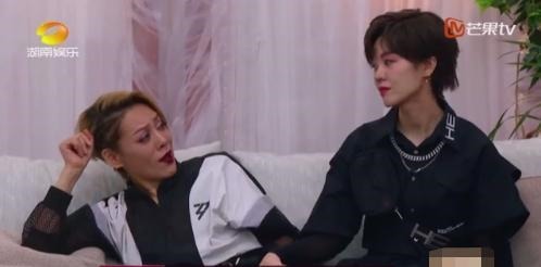 张艺兴|《浪姐》仔细看了一遍五公,想分析下两位比较有争议的姐姐!