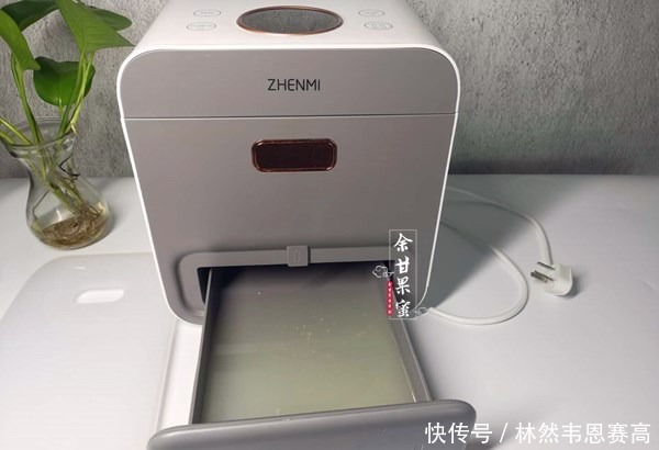 饭菜|一家三口的午餐,家常下饭菜简单味美,精细搭配家人都喜欢