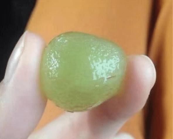 葡萄|水果皆可剥皮,葡萄橘子不算啥,看到西瓜这个一般人做不到