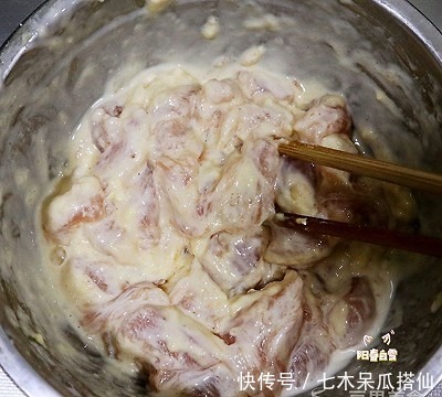 在家|酸甜咕咾肉??(鸡肉版)在家也能做的“大菜”