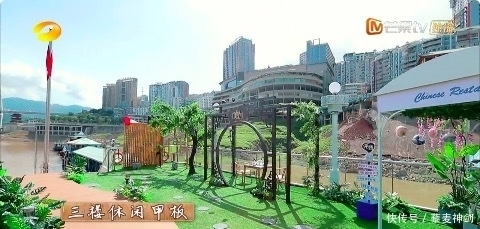  开播|《中餐厅》开播，赵丽颖被逼哭，果然，只有她才能搞定这两个男人