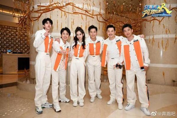  奔跑|官宣定档！第八季的《奔跑吧》终于安排上了