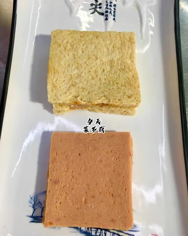 创意|面包锅贴鱼,创意十足,外酥里嫩,我家孩子最爱吃,三天做一次