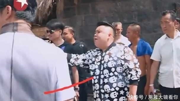  吓跑|极限挑战：从这些细节看出没剧本，误入别人剧组，黄磊也被吓跑！
