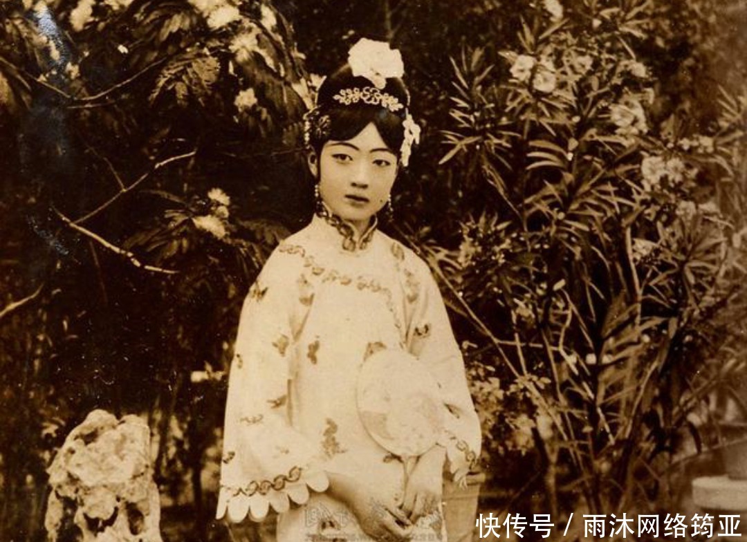 曝光|清宫妃嫔真容曝光,网友大呼∶皇帝勤政的原因找到了