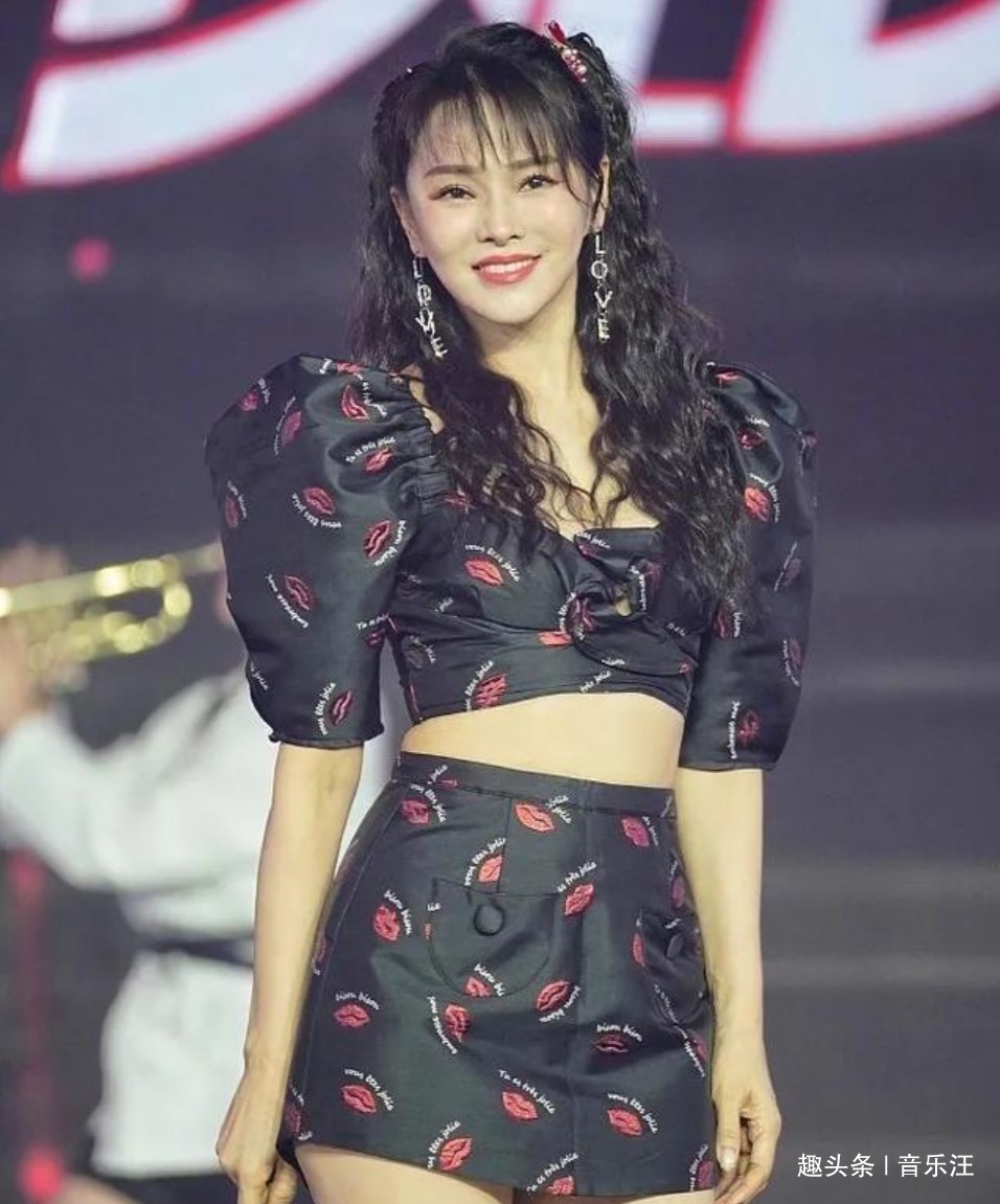 姐姐|当“乘风破浪的”姐姐们脱离滤镜,这颜值和身材,谁最像女团