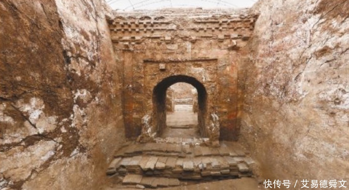 寿衣|辽代乾陵被盗数次,墓中最珍贵的太后寿衣依旧完整,价值34亿