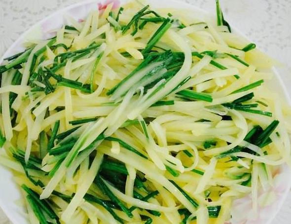 细腰|土豆加此物一起吃,下饭又美味,排出体内垃圾,清肠瘦身又细腰
