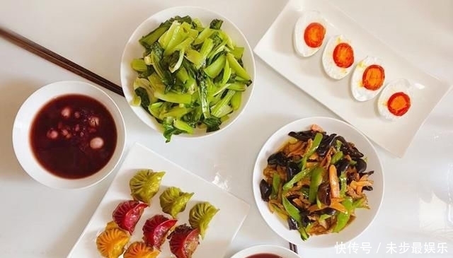 好吃|腌鸭蛋时,别只加盐了!多加这2味,个个入味,起沙流油,特好吃