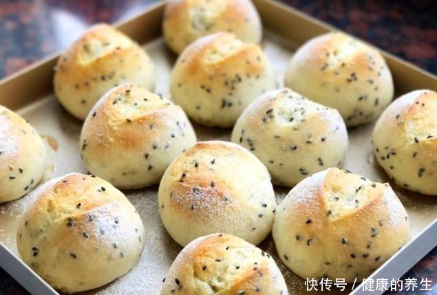 早餐|孩子开学,给他做这个早餐,晚上和好面,早上烤一烤,简单又营养