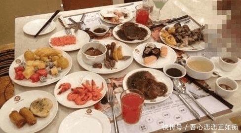 自助餐|女子吃自助餐被罚2300,不吭付款走人,网友:一首凉凉送给你