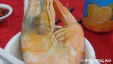 城里|美食如此简单:同学嫁到了农村,去参加婚礼,看到饭菜直接愣住,这也太“奢侈”了吧!