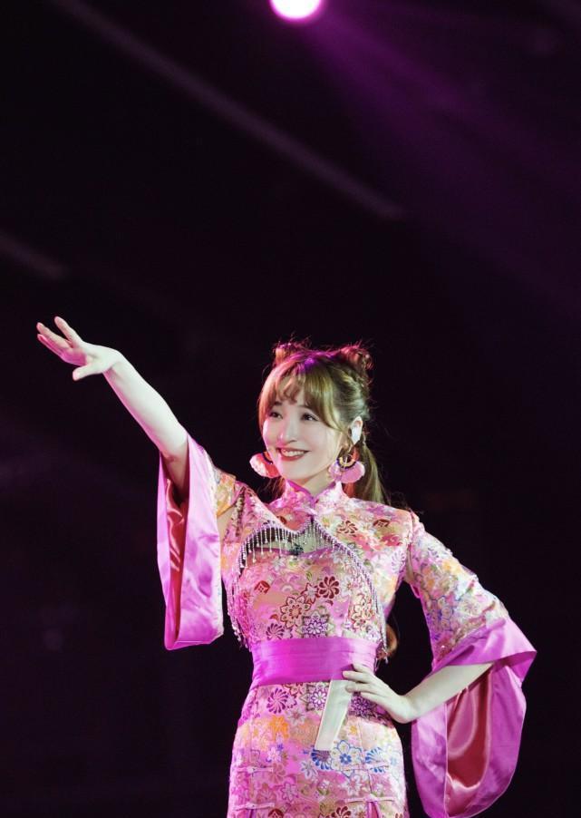 热度|好不容易有了点热度,却被淘汰了,她是所有人中哭的最惨的