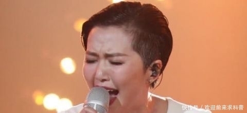 亚军|超女冠军如今又上选秀节目 而评委却是当年的季军和亚军 心酸