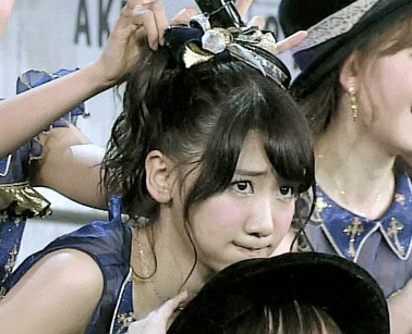 大哥|搞笑GIF:大哥,这是什么肉,感觉很好吃的样子